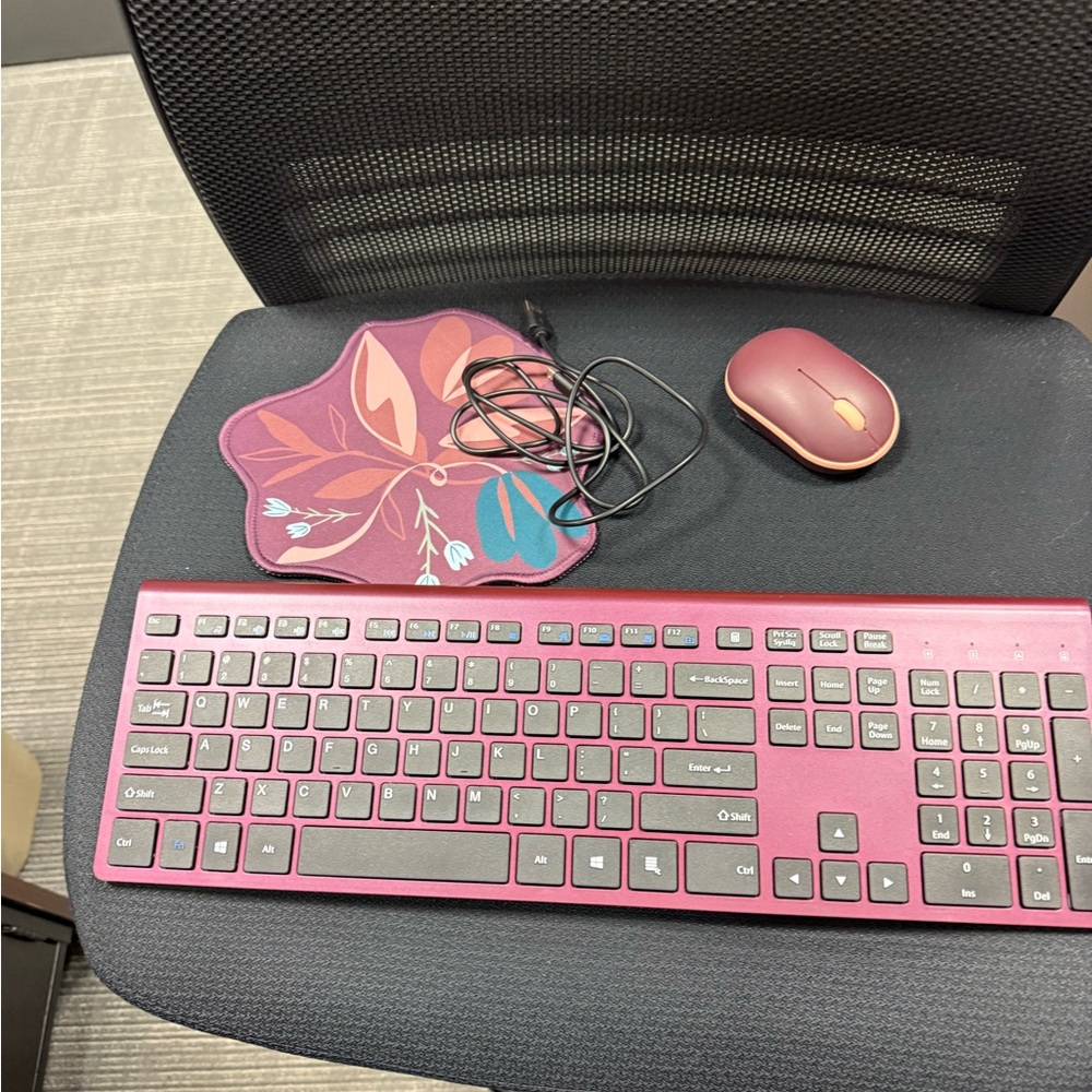 Wireless burgundy Keyboard and Mouse Set